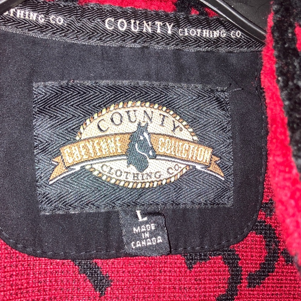 Vintage‎ Red Carpet Fleece Jacket with Black Brand Print - Picture 2 of 12